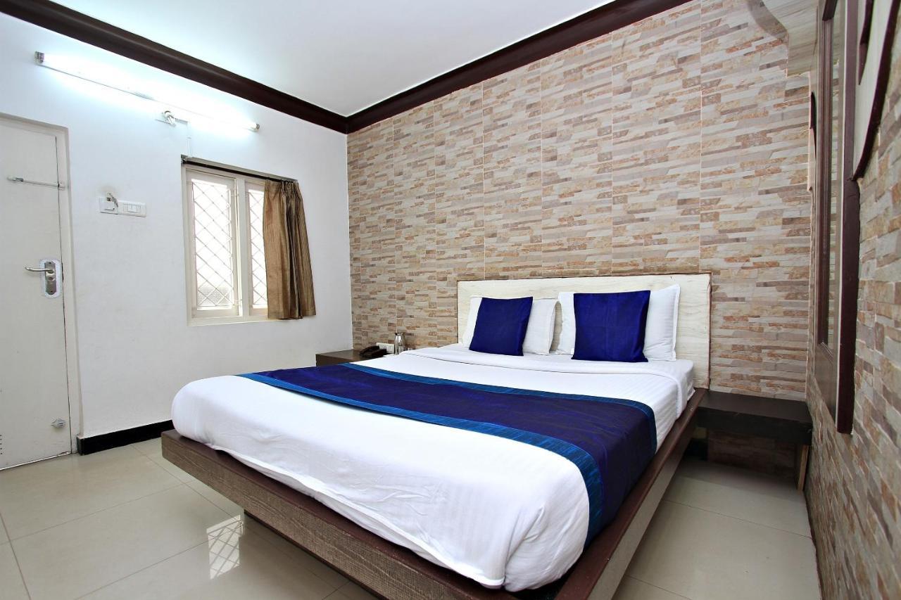 Hotel Pratham International Ooty Exterior foto